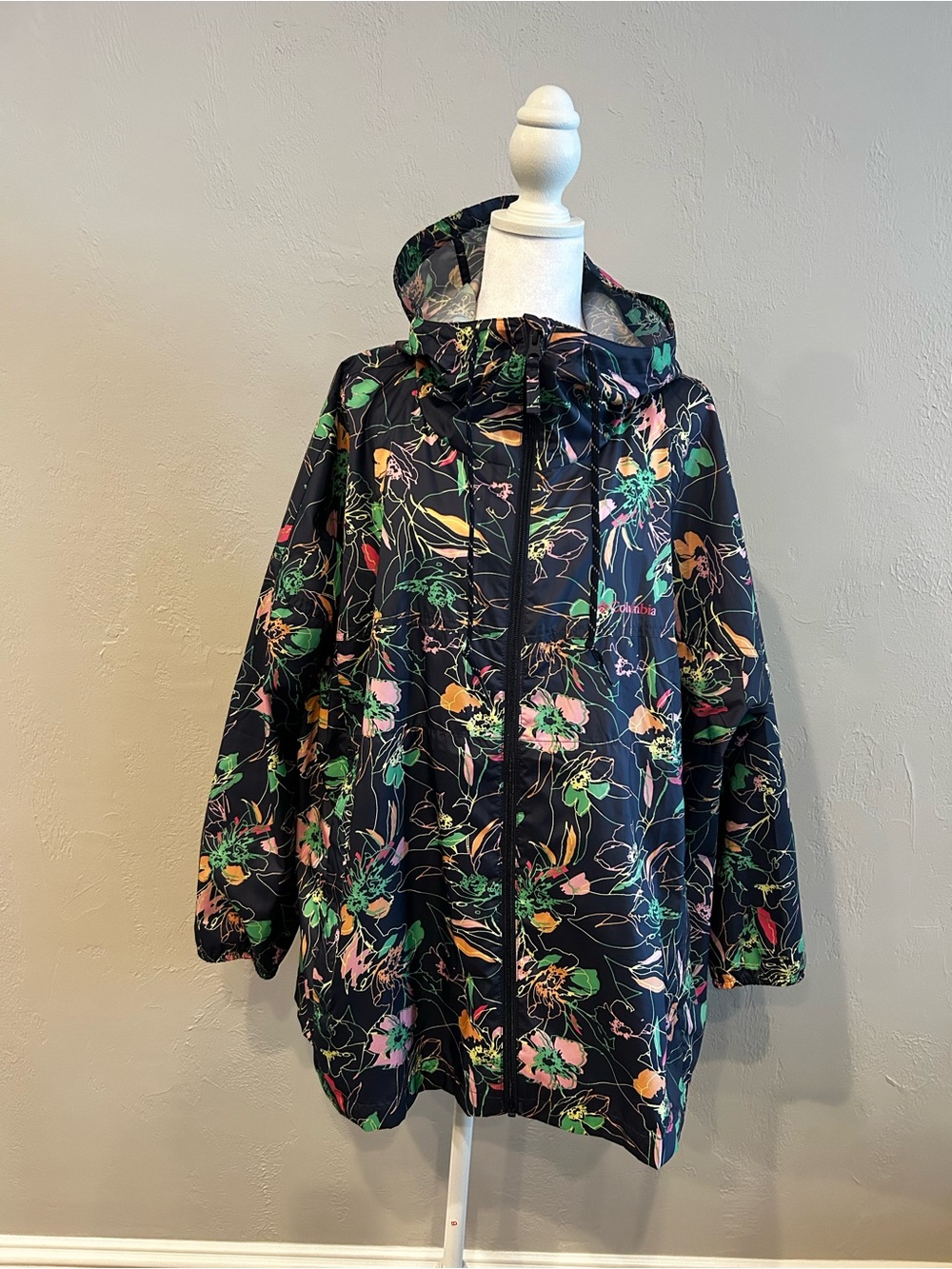 Columbia Lightweight Navy Blue Floral Hooded Jacket